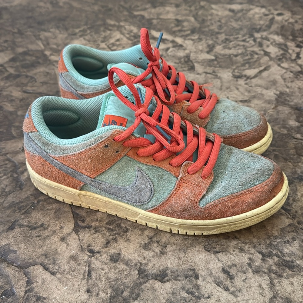 Nike SB Dunk Low Pro PRM Orange Emerald Rise Mens Size 9